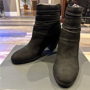 Eileen Fisher Crowned Zip-Trim Leather Ankle Boot Bootie Women’s Size 10